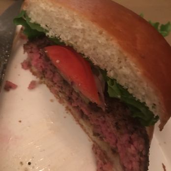 Earls Kitchen + Bar - Cocktail Bars Near Me - Plano, Texas