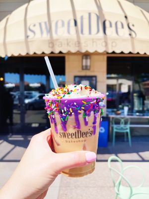 Sweet Dee’s Bakeshop by null