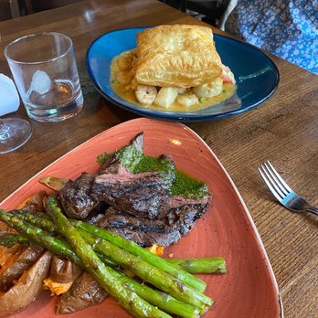 B2 Bistro + Bar - Skirt Steak and Seafood Pot Pie - Mediterranean Near Me - North Brunswick, New Jersey B2 Bistro + Bar - Skirt Steak and Seafood Pot Pie - Mediterranean Near Me - North Brunswick, New Jersey