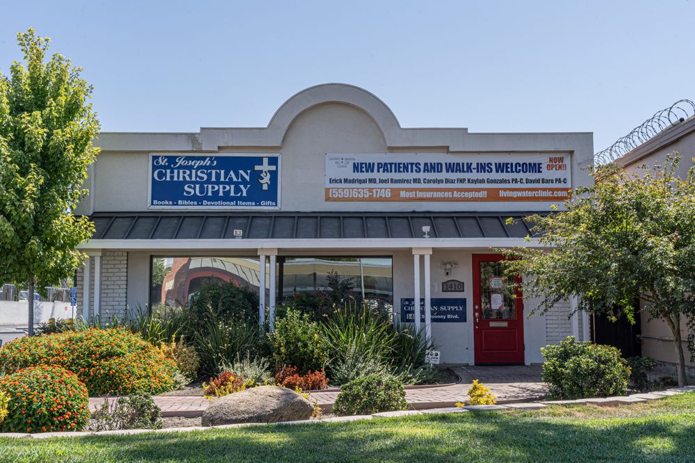 LIVING WATER CLINIC Updated August 2024 10 Photos 1410 S Mooney