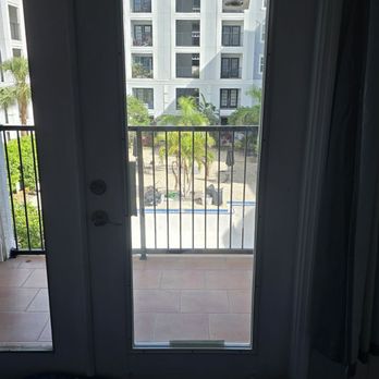 Kevin's Glass & Mirror - New glass and trim without grids - Windows Installation Near Me - Orlando, Florida Kevin's Glass & Mirror - New glass and trim without grids - Windows Installation Near Me - Orlando, Florida