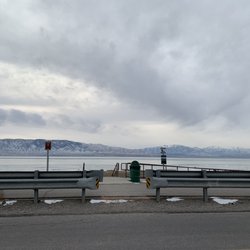 Vinyard Beach - Entrance