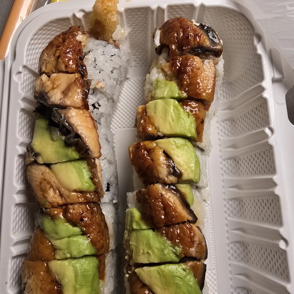 Hikari Sushi - Caterpillar Roll Caterpillar Roll - Sushi Bars Near Me - Chatsworth, California Hikari Sushi - Caterpillar Roll Caterpillar Roll - Sushi Bars Near Me - Chatsworth, California