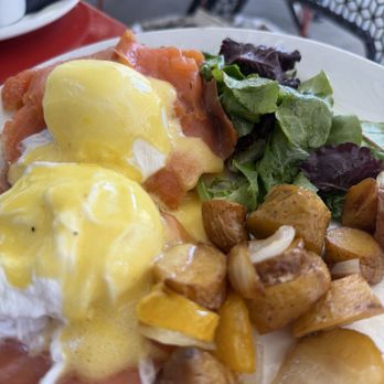 Vinatería - Benedict (brunch menu) - Italian Near Me - New York, New York Vinatería - Benedict (brunch menu) - Italian Near Me - New York, New York
