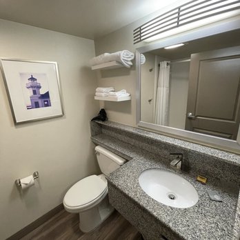 Executive Residency By Best Western Navigator Inn & Suites - Hotels Near Me - Everett, Washington Executive Residency By Best Western Navigator Inn & Suites - Hotels Near Me - Everett, Washington