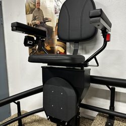 Veterans Mobility Solutions - Harmar curved stairlift
