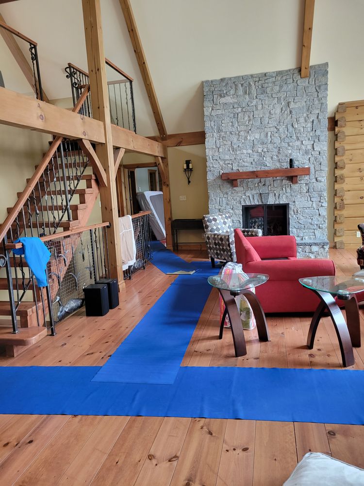 BUSY BEE MOVERS Updated August 2024 Request a Quote 26 Photos