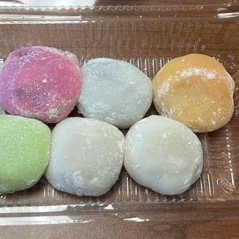 Nisshodo Candy Store - Assorted Mochi - Candy Stores Near Me - Honolulu, Hawaii Nisshodo Candy Store - Assorted Mochi - Candy Stores Near Me - Honolulu, Hawaii