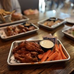Omaha Tap House - Pepperwood - Bone-In Wings - 6