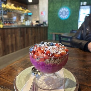 Grain and Berry - Superfruit Bowl - Acai Bowls Near Me - Nashville, Tennessee Grain and Berry - Superfruit Bowl - Acai Bowls Near Me - Nashville, Tennessee