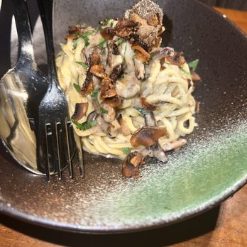 Komodo Miami - Wild Mushroom Lo Mein - Asian Fusion Near Me - Miami, Florida Komodo Miami - Wild Mushroom Lo Mein - Asian Fusion Near Me - Miami, Florida