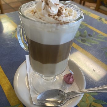 French Bistro - Cafe Con Leche - French Near Me - Miami, Florida