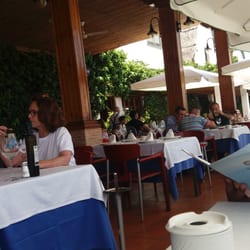 Casa Salvador - Comedor en la terraza con muy buenas vistas al estanque.
