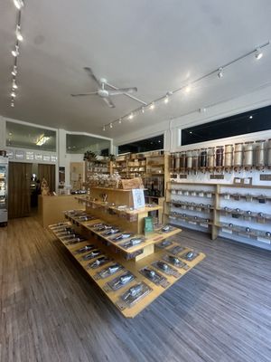 Ethikli Sustainable Market & Vegan, Low-Waste Refillery (CA Certified Green Business) by null