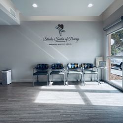 Studio Smiles of Poway - Inside lobby