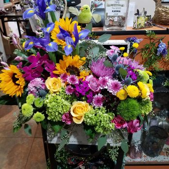 Lavanda Flowers & Gifts - Only $65, very reasonable - Florists Near Me
