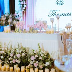 Sweetheart table
