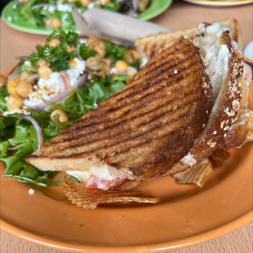 Clémentine Café Deli Logo