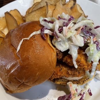 Winnie's Manayunk - Southern Fried Chicken Sandwich - New American Near Me - Philadelphia, Pennsylvania Winnie's Manayunk - Southern Fried Chicken Sandwich - New American Near Me - Philadelphia, Pennsylvania