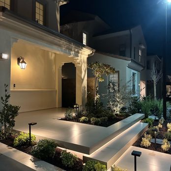 Echo Family Landscaping - Love the strip lights and floating steps. - Landscaping Near Me Echo Family Landscaping - Love the strip lights and floating steps. - Landscaping Near Me
