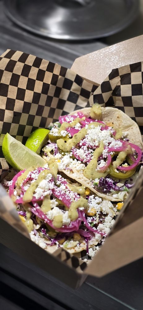 What The Truck Feedery Logo