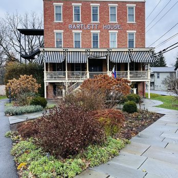 Bartlett House - View from parking lot, main entry is up half a flight of stairs. - Cafes Near Me - Ghent, New York