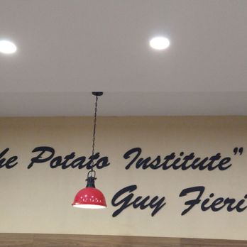 Mrs Potato - Interior. - Brazilian Near Me - Orlando, Florida Mrs Potato - Interior. - Brazilian Near Me - Orlando, Florida