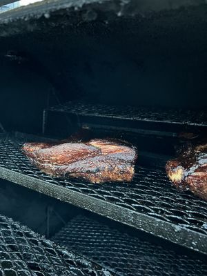 Elmer's BBQ by null