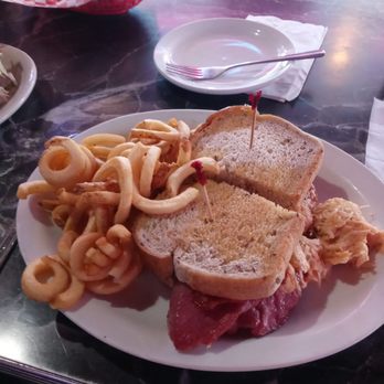 Hudson's Bar & Grill - Reuben!! - American Near Me - El Paso, Texas Hudson's Bar & Grill - Reuben!! - American Near Me - El Paso, Texas