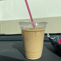 Sips of sultan - Iced oat latte