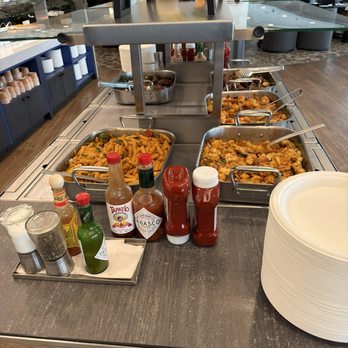The Centurion Lounge - Airport Lounges Near Me - San Francisco, California The Centurion Lounge - Airport Lounges Near Me - San Francisco, California