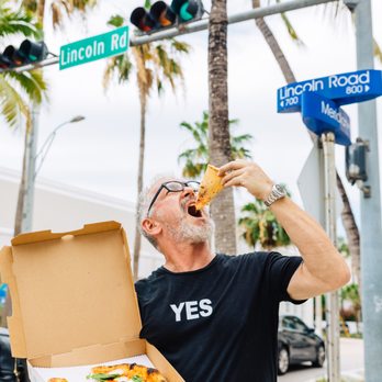 Harry's Pizzeria - Pizza Near Me - Miami Beach, Florida