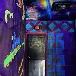 Mexico City Bar & Grill - Black light glowing paint