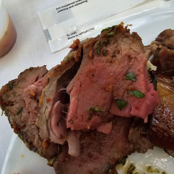 Cafe Sierra - Excellent steak - New American Near Me - Universal City, California