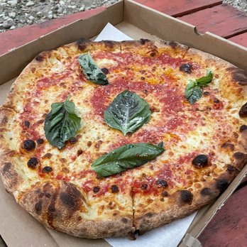 Sammataro - Perfection in a cardboard box. - Pizza Near Me - Austin, Texas Sammataro - Perfection in a cardboard box. - Pizza Near Me - Austin, Texas