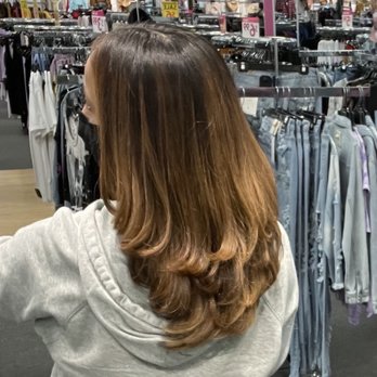 Gladys Beauty Salon - Blow Dry/Out Services Near Me - Jamaica, New York