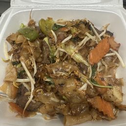 Basil Beef Flat Noodles