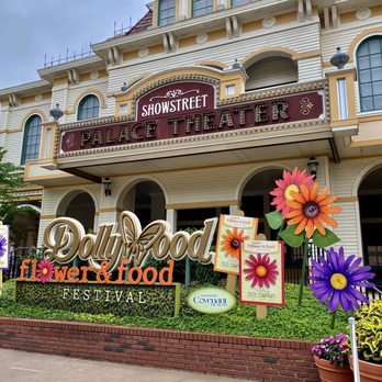 Dollywood - Amusement Parks Near Me - Pigeon Forge, Tennessee