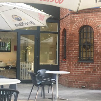 Eiscafe Vanilla - Eiscafe Vanilla am S Bahnhof LiFeWest - Ice Cream & Frozen Yogurt Near Me - Berlin, BE Eiscafe Vanilla - Eiscafe Vanilla am S Bahnhof LiFeWest - Ice Cream & Frozen Yogurt Near Me - Berlin, BE