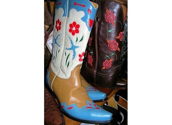 Allens Boots by null