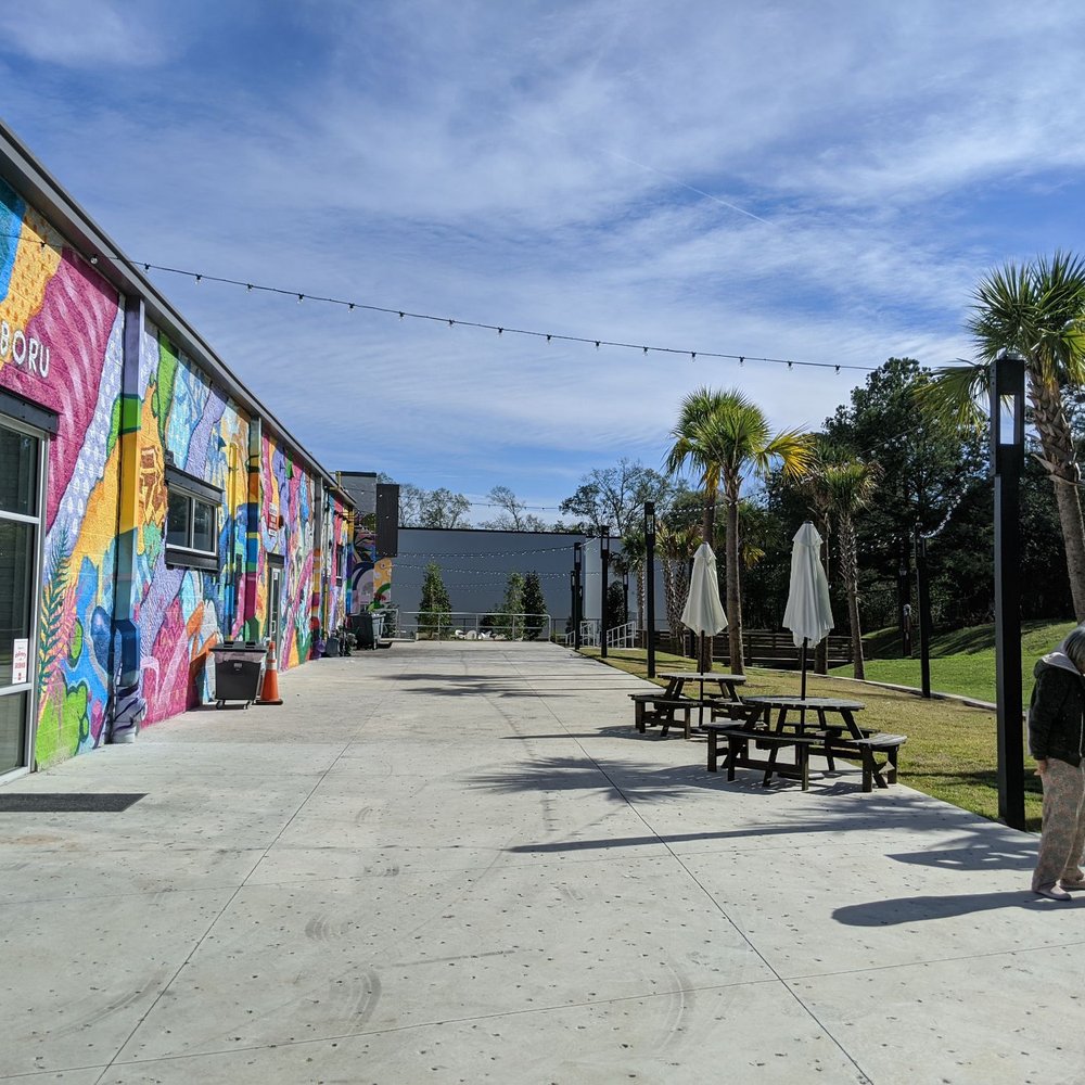 Boru Boru - Outdoor patio - Sushi Bars Near Me - Tallahassee, Florida