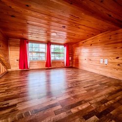 Yogi Bear's Jellystone Park - Lil Bear Cottage loft
