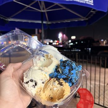 Handel’s - Four scoop sampler (previous visit) - Ice Cream & Frozen Yogurt Near Me - Burleson, Texas Handel’s - Four scoop sampler (previous visit) - Ice Cream & Frozen Yogurt Near Me - Burleson, Texas
