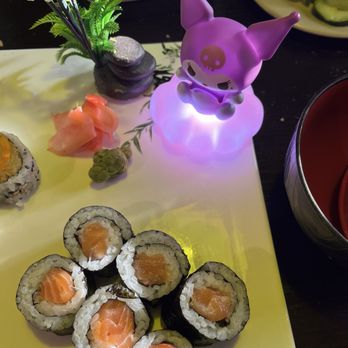 Sakura Sushi and Grill - 39. Salmon Roll - Sushi Bars Near Me - Chesapeake, Virginia