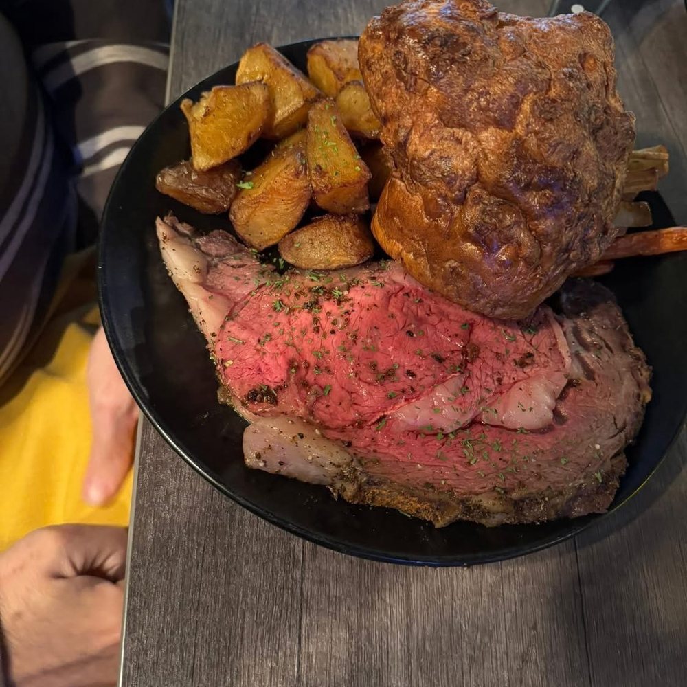 Audacity British Style Pub - Prime roast, potatoes, Yorkshire pudding and veggies - Pubs Near Me - Manchester, Connecticut