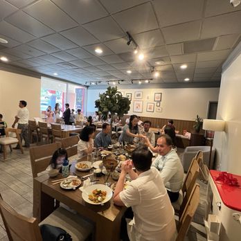 Manon - Thai Near Me - Fullerton, California