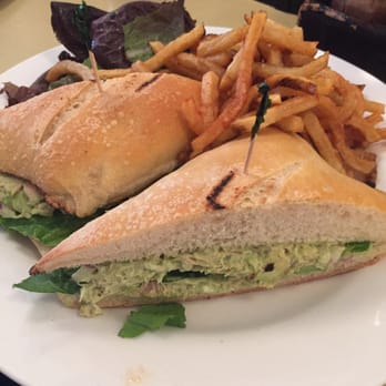 CAFÉ LULUc - Tuna fish sandwhicb - French Near Me - Brooklyn, New York
