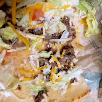 Taco Bell - Food was cold and thrown into bag, not properly wrapped, minimal amount of food! - Fast Food Near Me - Fairfield, California