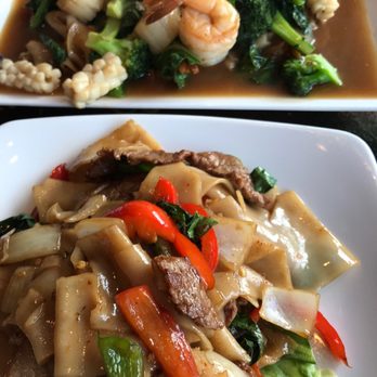 Thai Noy Restaurant - Top: pad Lad Na talay ; Bot: drunken noodles - Thai Near Me - Arlington, Virginia Thai Noy Restaurant - Top: pad Lad Na talay ; Bot: drunken noodles - Thai Near Me - Arlington, Virginia