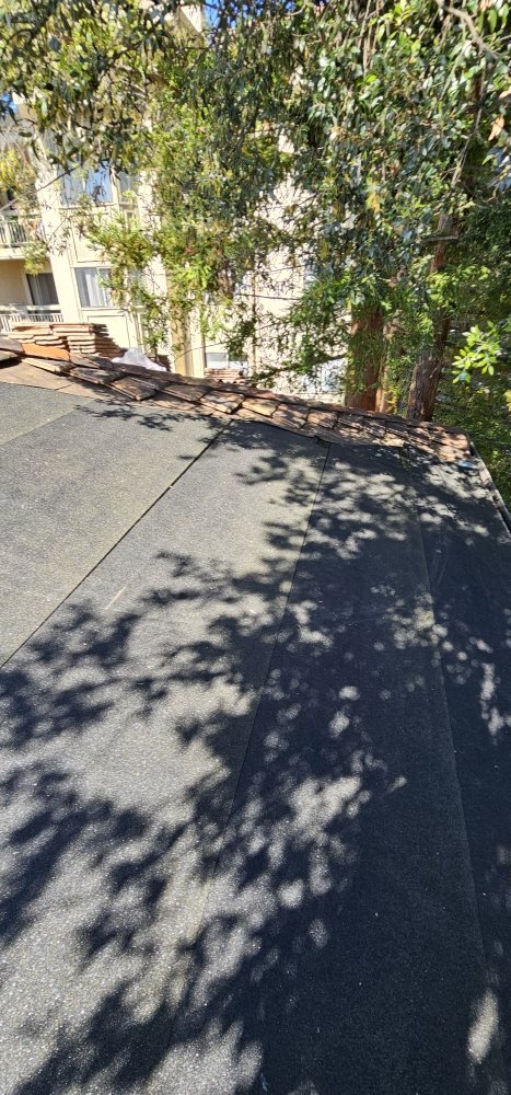 Slide of J&V Roofing Service